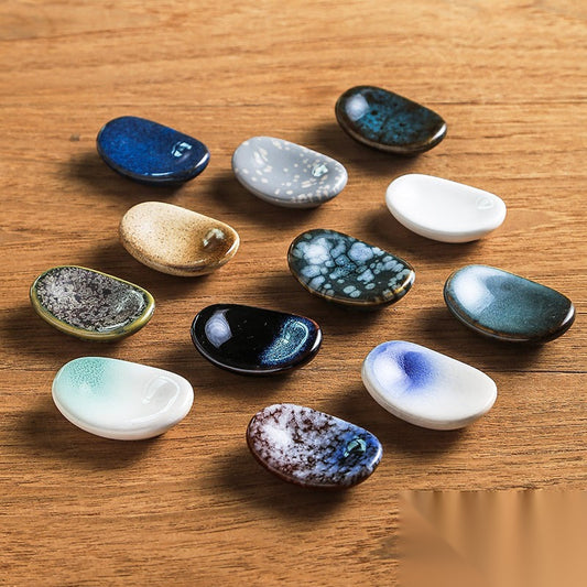 Kiln Retro Ceramic Chopstick Holder Pillow Shaped « Nara »