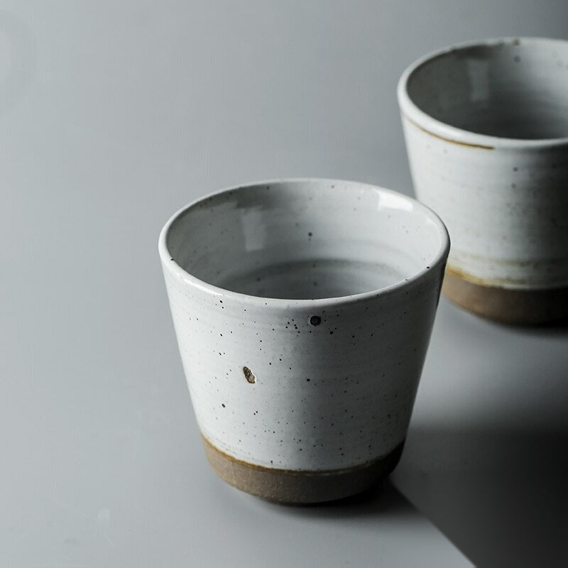 Tasse style japonais en céramique « Tokkuri »