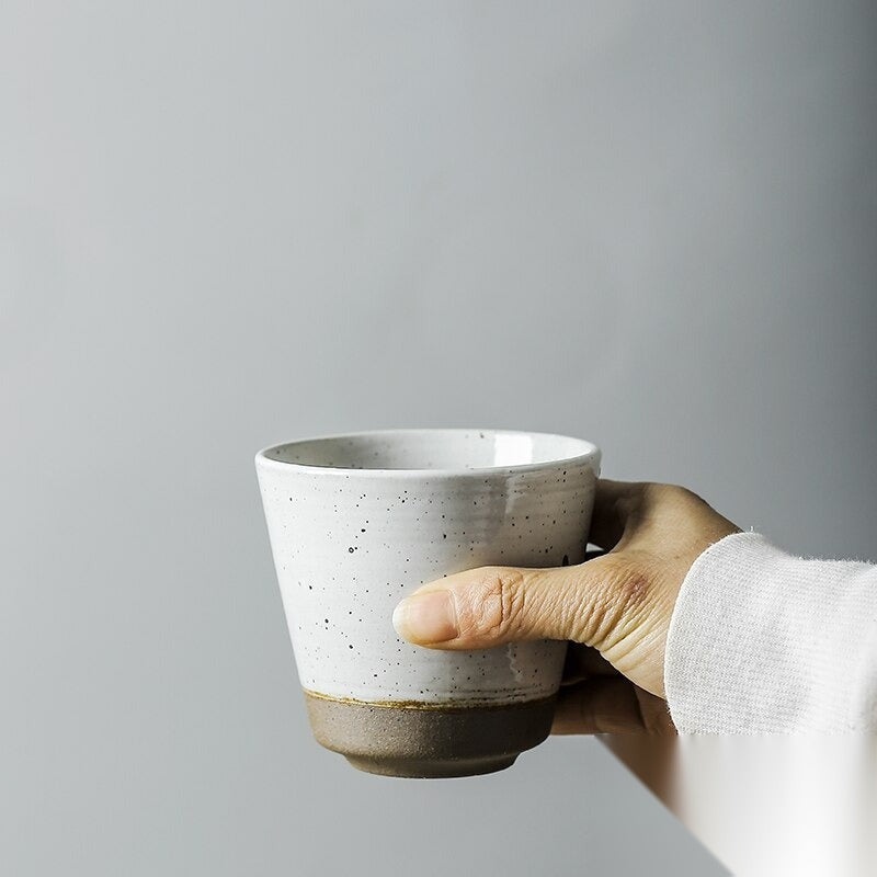 Tasse style japonais en céramique « Tokkuri »