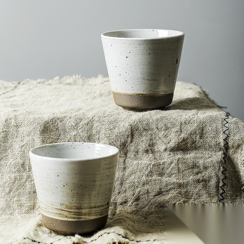 Tasse style japonais en céramique « Tokkuri »