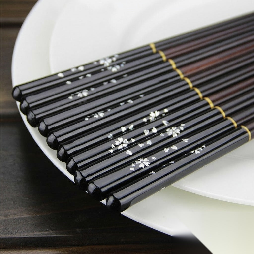 Coffret de baguettes en bois laqué « Terre »
