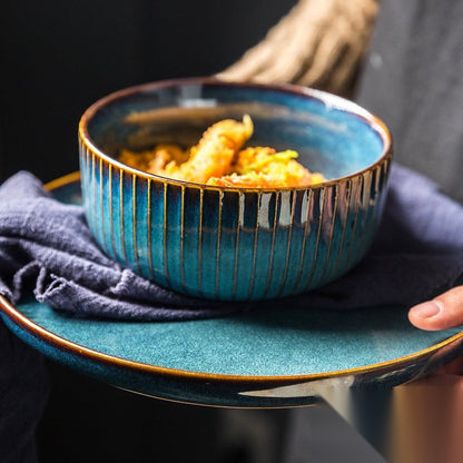 Vaisselle en porcelaine Collection « Noyer »